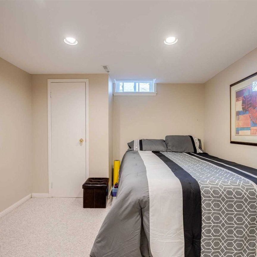 For Lease - 192 Tamarac Trail, Aurora, Ontario - Photo 1