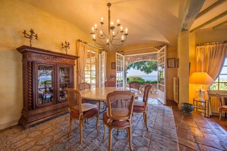 Rental Villa Ajaccio 7 Rooms 250 m² - Photo 2