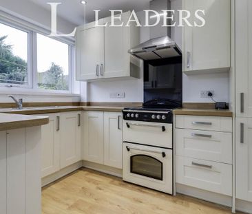 3 bedroom detached house to rent - Photo 4