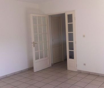 Appartement à louer 3 pièces • Marignane - Photo 3