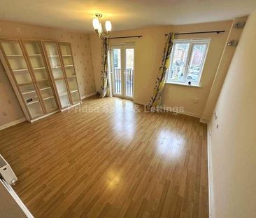 Richmond Drive, North Hykeham, LN6 - Photo 2