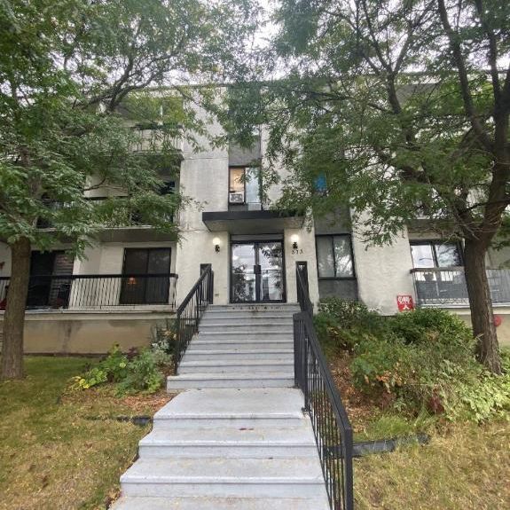 2 CH - 1 SDB - Saint-Jean-sur-Richelieu - $1,295 /mo - Photo 1