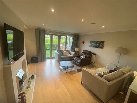 Alder Lodge, Farmleigh Woods, Castleknock, Dublin 15 - Photo 1