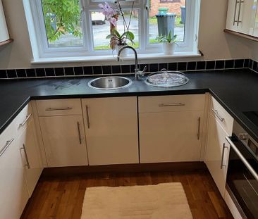 2 bedroom terraced house to rent - Photo 6