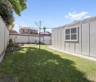 10 Mina Rosa Street, Enfield - Photo 6