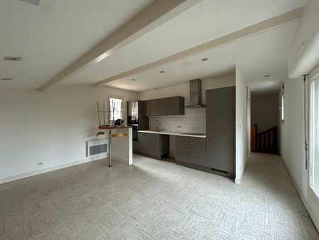 Location Appartement 2 pièces 46m² - Photo 2