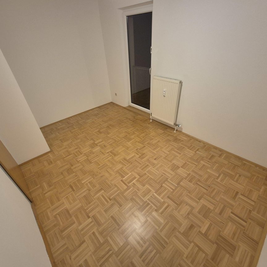 Moderne Neubauwohnung mit Balkon in zentraler Lage - Foto 1