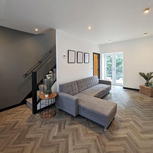 2 bedroom terraced house to rent - Photo 1