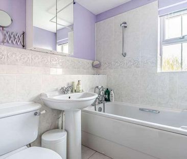 Uptons Garden, Whitminster, Gloucester, GL2 - Photo 3