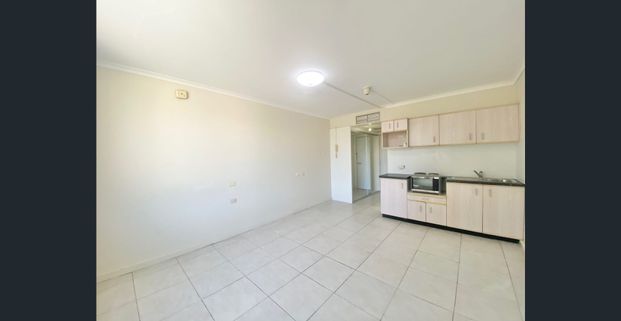 Studio in great location! - Photo 1