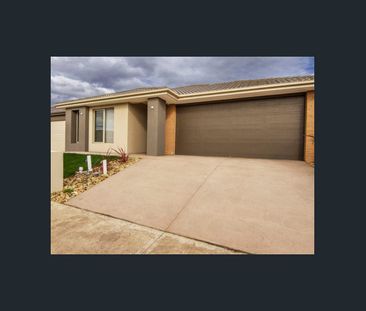 Comfort and Convenience in the Heart of Mount Duneed with Club Arms... - Photo 6