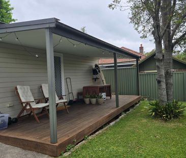 Gladesville - Photo 3