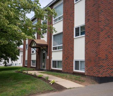 Pine Glen Apartments - Photo 1