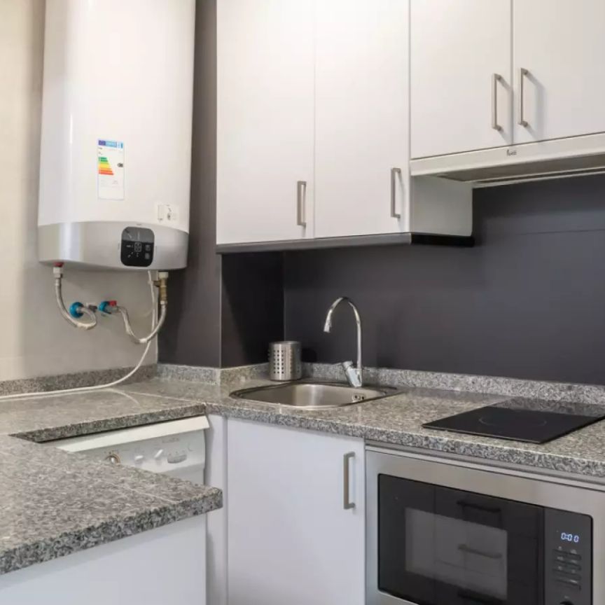 1-bedroom apartment for rent in Embajadores - Foto 1
