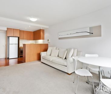 Live the South Melbourne Lifestyle - Photo 1