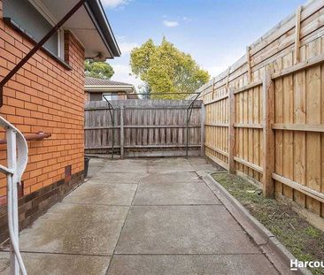 1/23 Meadow Crescent, Mount Waverley VIC 3149 - Photo 1