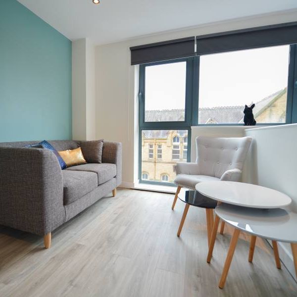 Studios - Deluxe - Photo 1