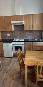 Studio Flat, Mazenod Avenue, NW6 - Photo 3