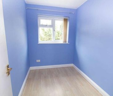 Glenmore Road, Carterton, Oxfordshire, OX18 - Photo 1