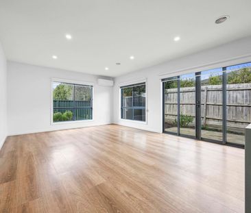 Modern Comfort in a Convenient Brown Hill Setting - Photo 2