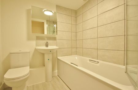 2 bedroom apartment to rent - Photo 5