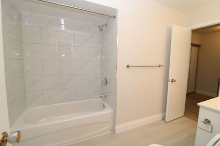 For Lease - 175 ALEXMUIR Boulevard Unit# 50, Toronto, Ontario - Photo 4