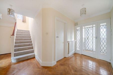 3 bedroom detached house to rent - Photo 4