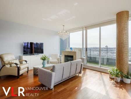 Condo in Downtown Vancouver, BC - Photo 4