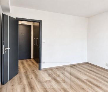 Pronájem bytu 2+1 53 m2 - Fotografie 6