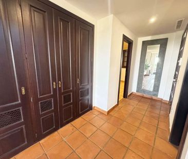 3 bedroom luxury Semidetached House for rent in Sotogrande, Andalusia - Photo 1
