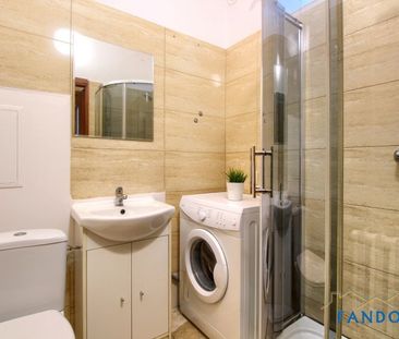 Duża KAWALERKA – 34 m2 ścisłe CENTRUM - Zdjęcie 4