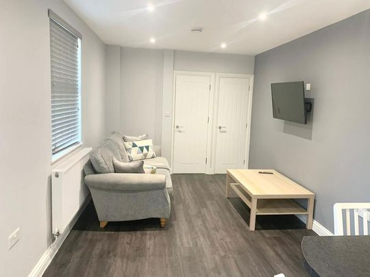 1 bedroom house of multiple occupation to rent - Photo 1