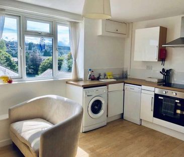 4 bedroom house of multiple occupation to rent - Photo 3