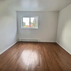 2 CH - 1 SDB - Charlemagne - $1,550 /mo - Photo 2