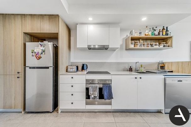 211/6 Grazier La,Belconnen - Photo 1