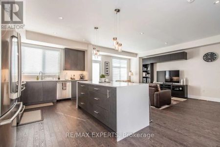 37 JUNEAU STREET - Photo 5