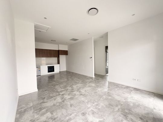 Charming 2-Bedroom Home in Leafy Wilton - Photo 1