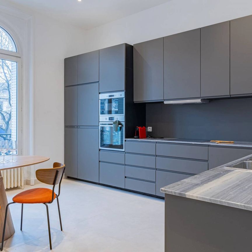 Location appartement, Neuilly-sur-Seine, 6 pièces, 220 m², ref 84093368 - Photo 1