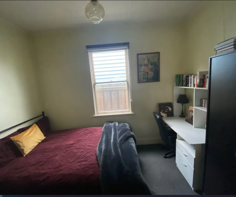 3-bedroom shared house, Wellington Street - Photo 1