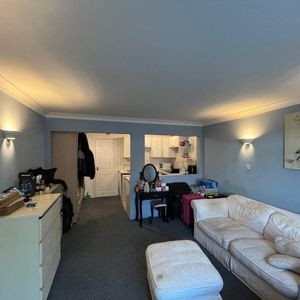 Southgate 1 bedroom studio to rent - Photo 2