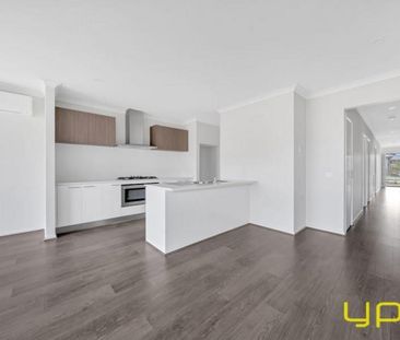 Modern 3-Bedroom Family Home in a Quiet Clyde Location - Photo 2