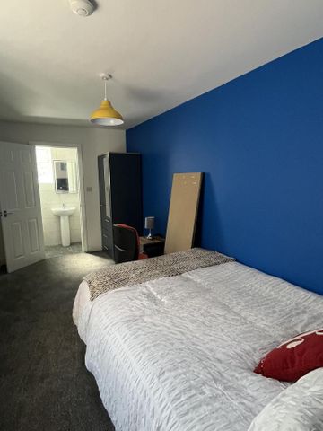 4 bedroom house to rent - Photo 3