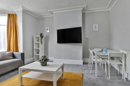 Room in a Shared House, Sackville Road, S10 - Photo 2