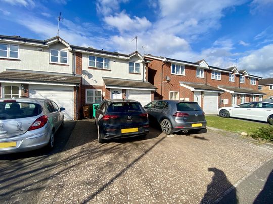 **£141 pppw** Heron Drive, Lenton, Nottingham - Photo 1