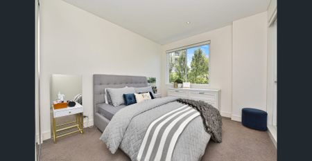 The Hamptons - quintessential coastal style - Photo 2