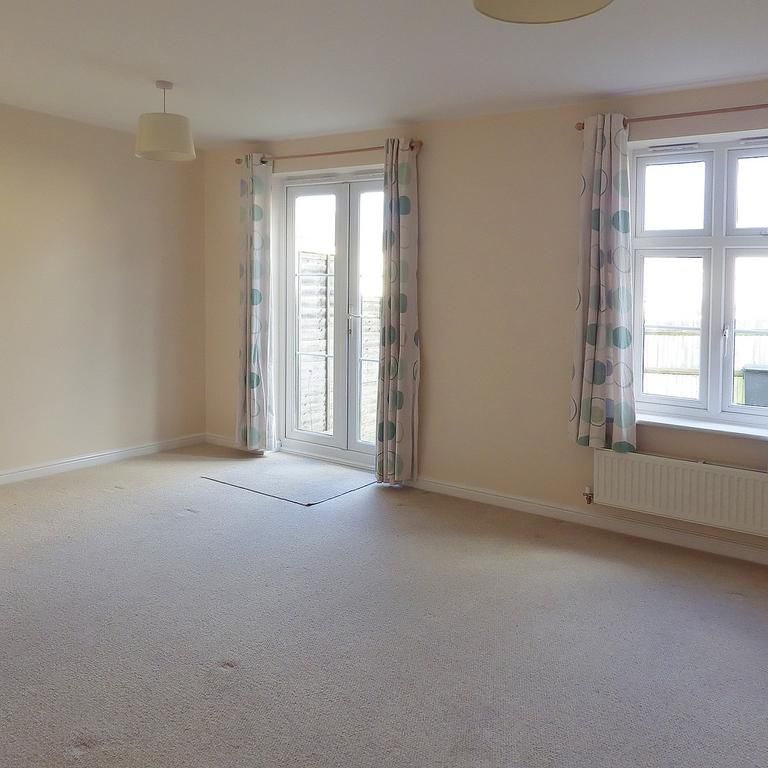 3 bedroom terraced house to rent - Photo 1