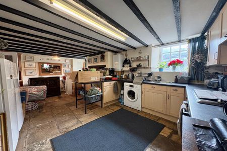 2 bedroom terraced house to rent - Photo 4