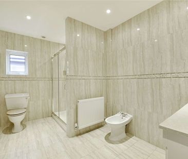 A spacious and well presented 3 bedroom detached bungalow in a popu... - Photo 5