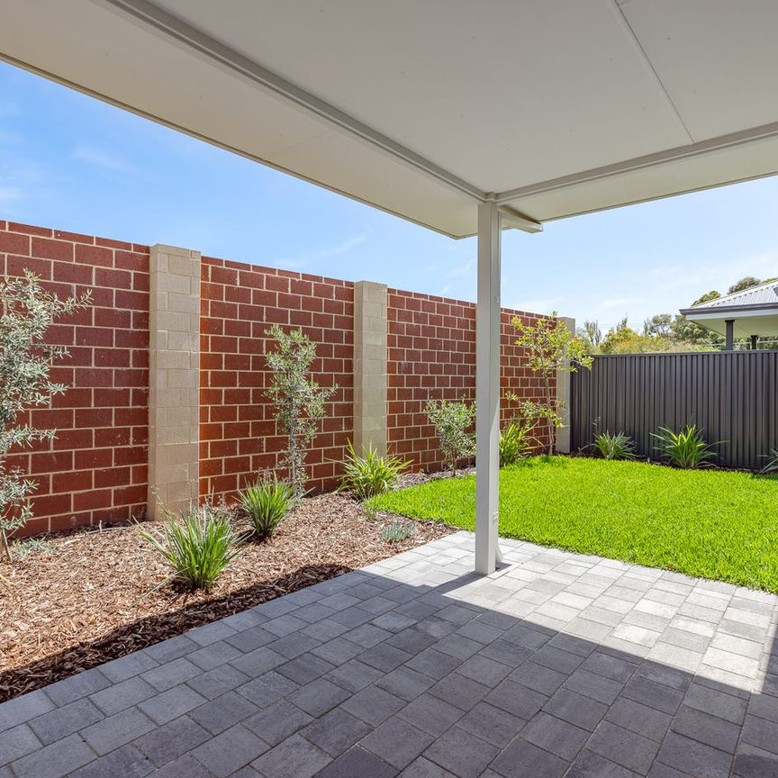 Brand New 3x2 - Photo 1