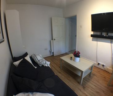 Room in a Shared House, East Ferry Road, E14 - Photo 2